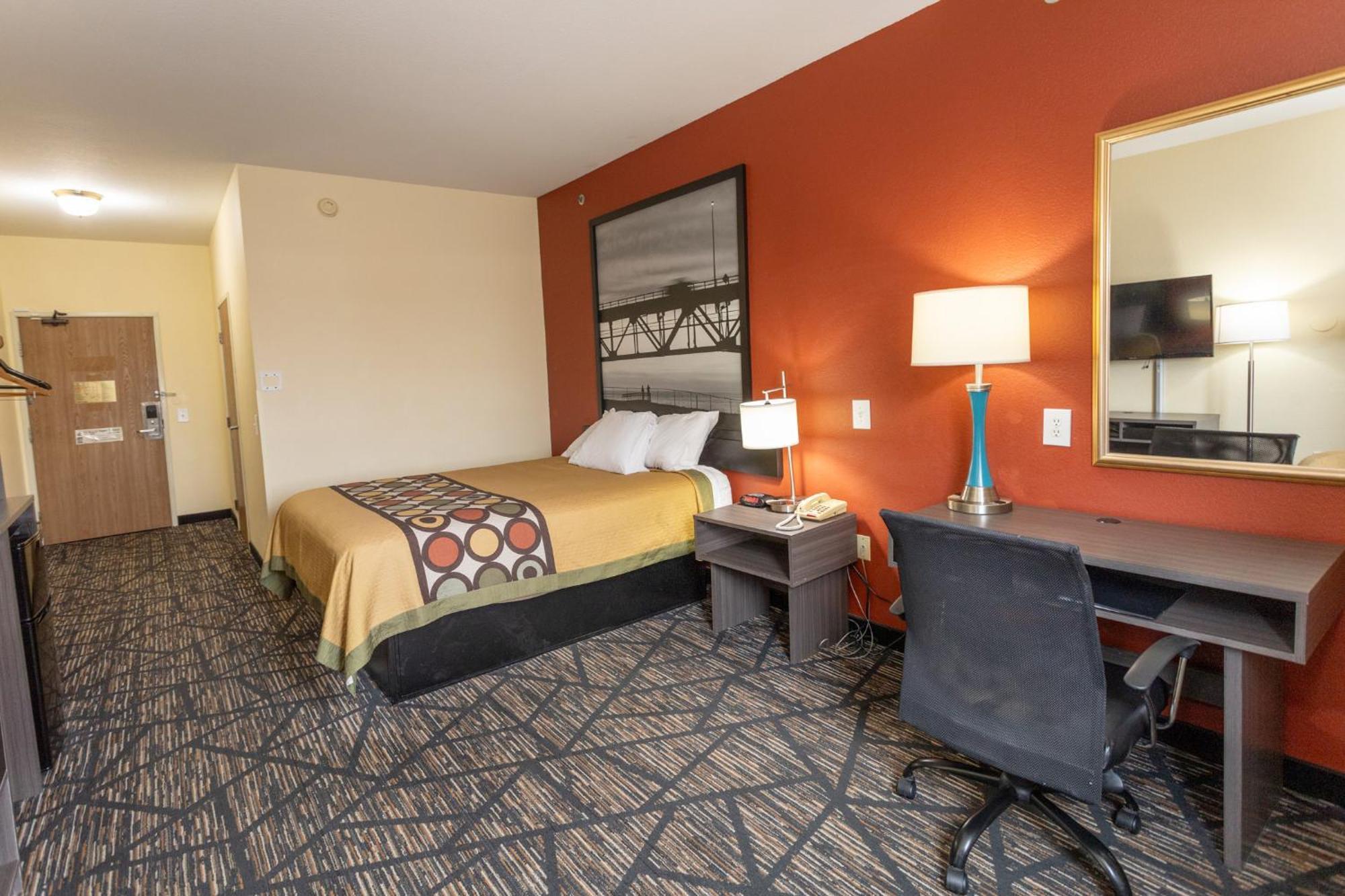Super 8 By Wyndham Big Rapids Motel Ngoại thất bức ảnh