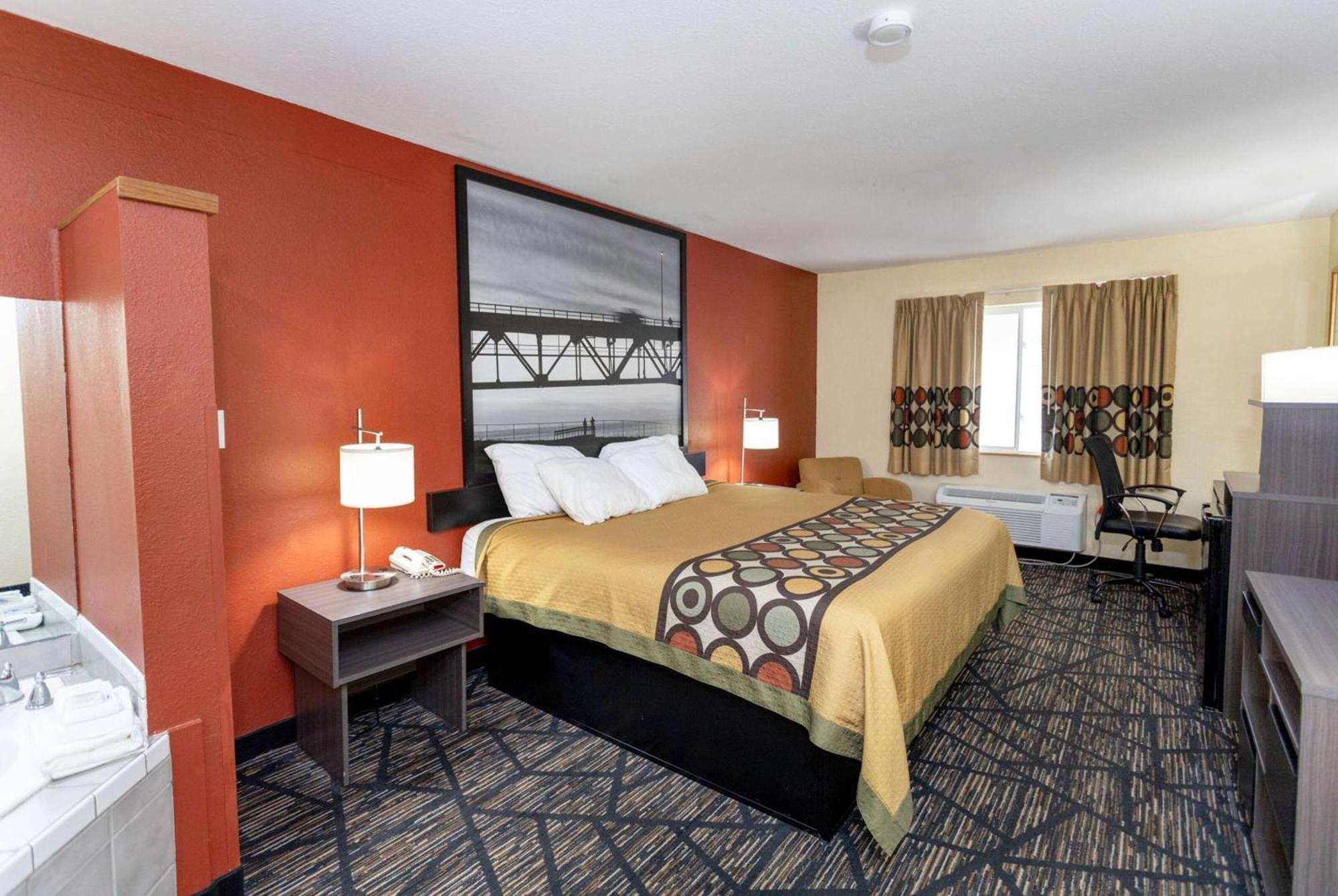 Super 8 By Wyndham Big Rapids Motel Ngoại thất bức ảnh